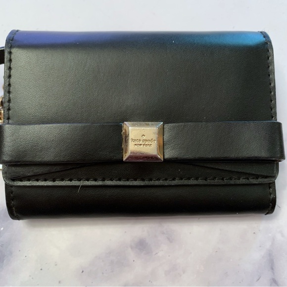 FINAL PRICE Kate Spade Montford Park Black Leather Darla Leather Keychain Wallet - Picture 3 of 14
